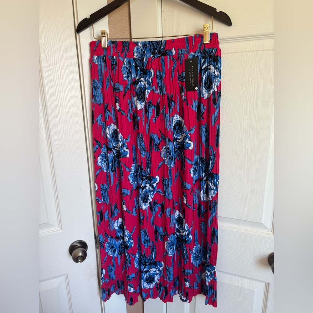 NWT Pink and Blue Pleated Skirt